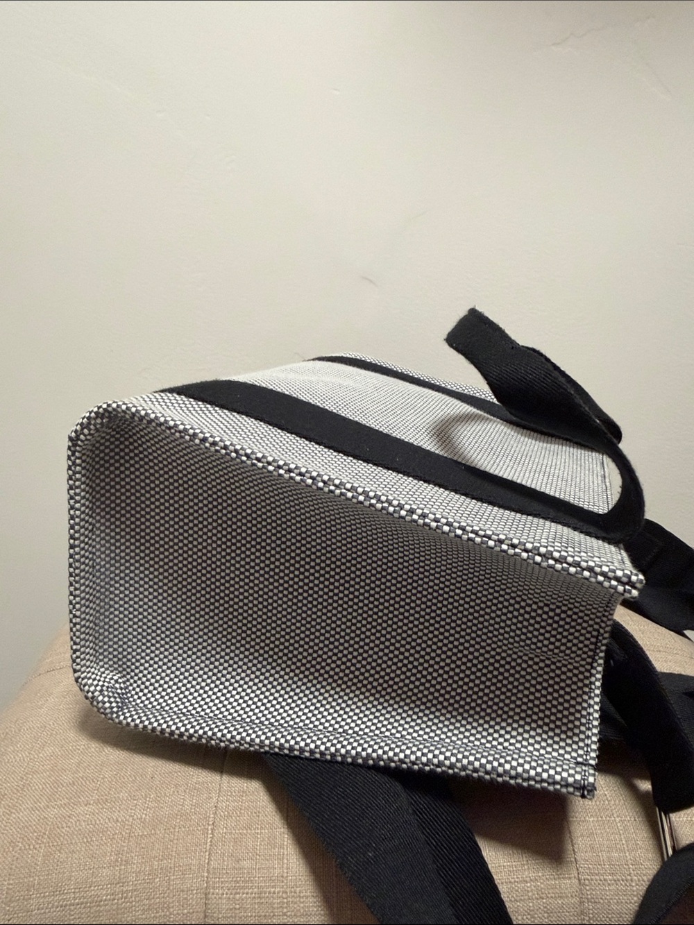 lululemon athletica Black and White Woven Crossbody Tote Mini - Picture 4 of 5